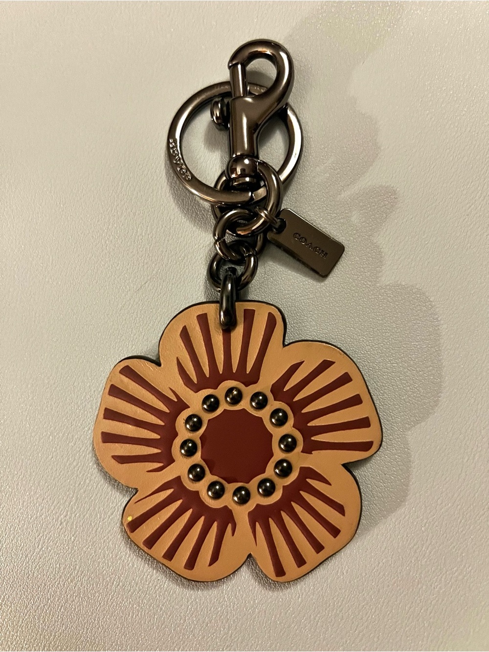Coach Leather Tea Rose Flower Charm Keychain Gunmetal Studded Floral - Picture 2 of 14